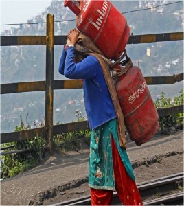 Caption : A WOMAN WORKING HARDName : Subhash Purohit
